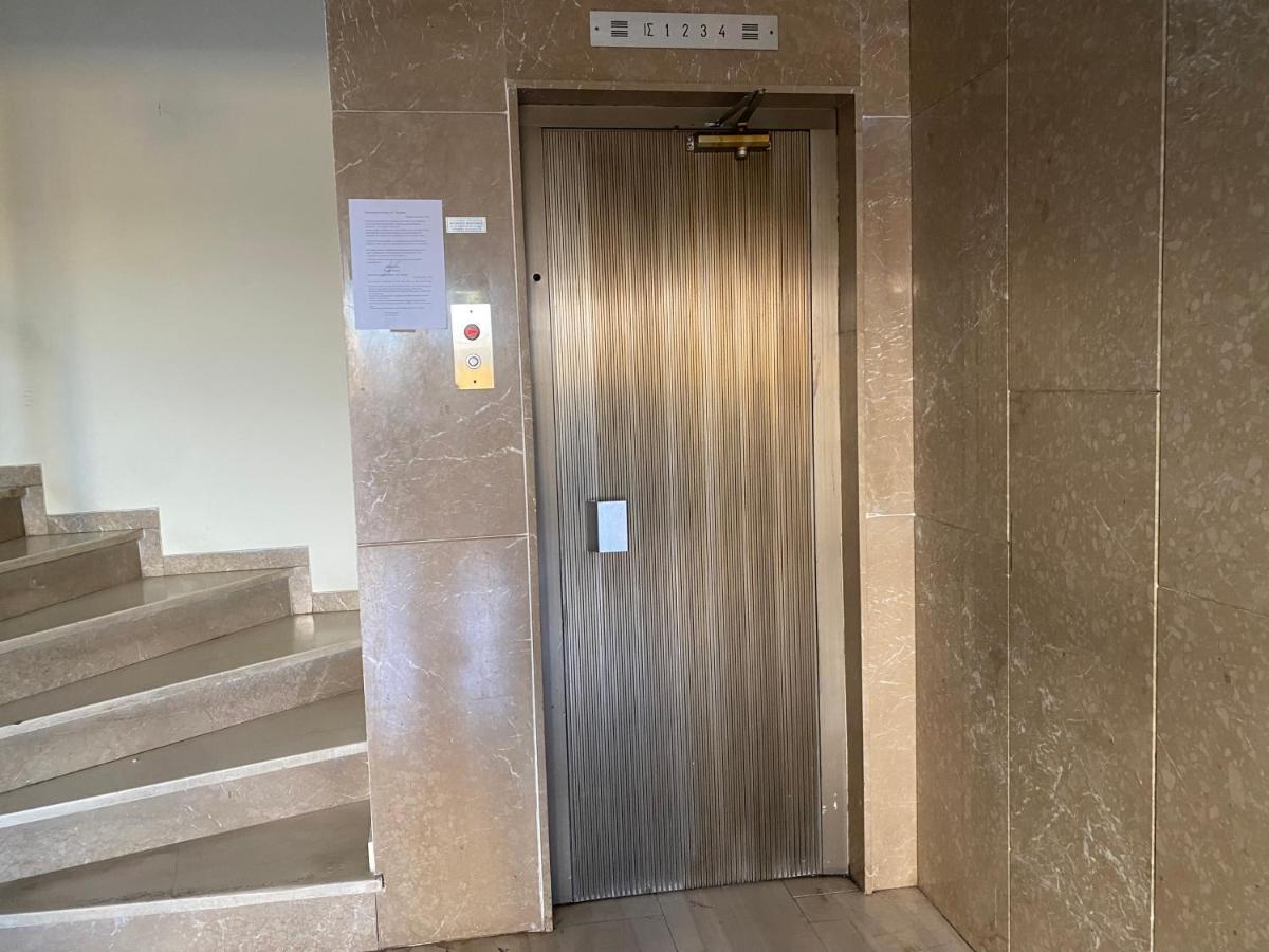 The Glyfada Hideaway Apartment เอเธนส์ ภายนอก รูปภาพ