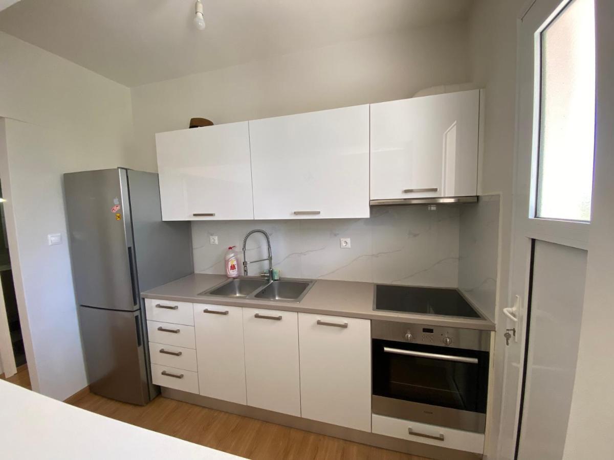 The Glyfada Hideaway Apartment เอเธนส์ ภายนอก รูปภาพ